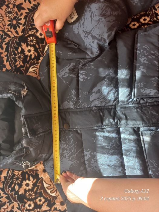 Куртка (зима) для хлопця 9-10 років.