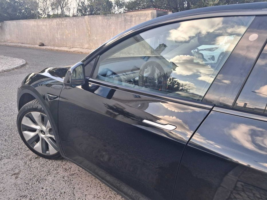 Tesla Model Y 2021 Long Range