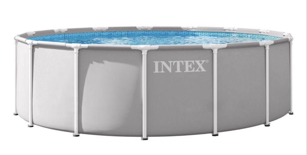 Estrutura de metal para piscina