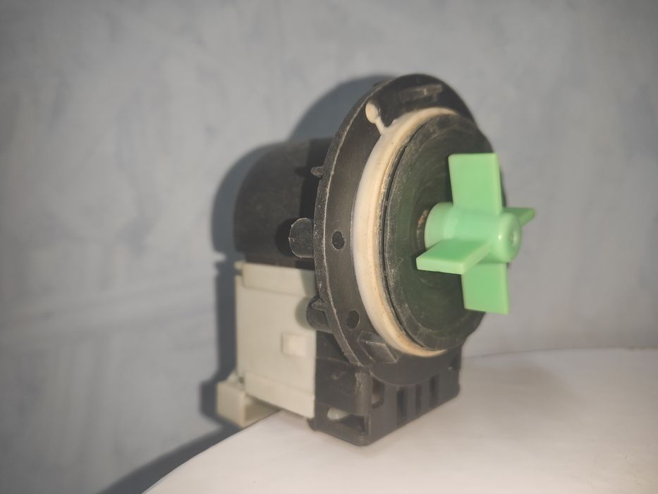 Сливной насос ( помпа) PLASET Italy стиральная машина