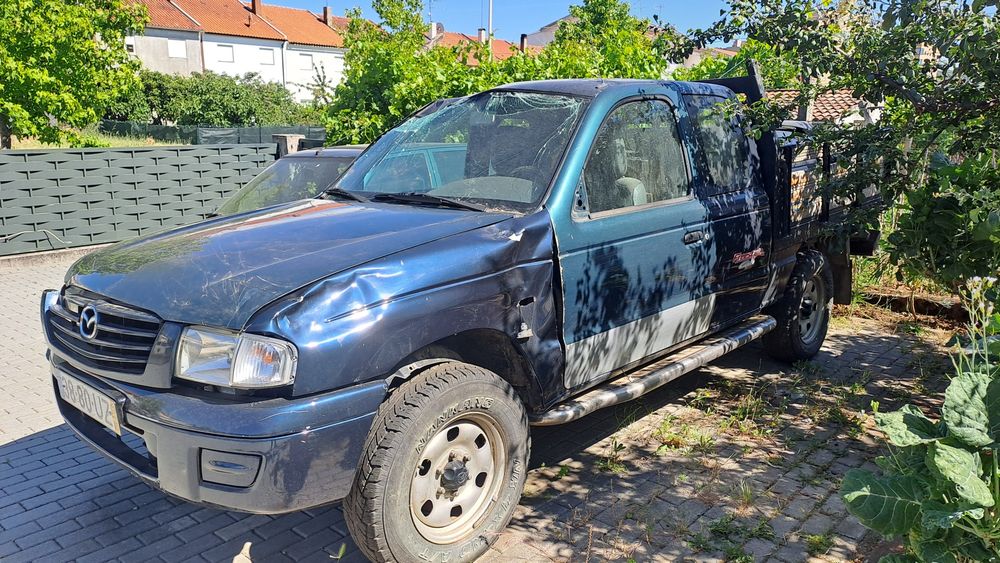 Mazda b2500  4x4