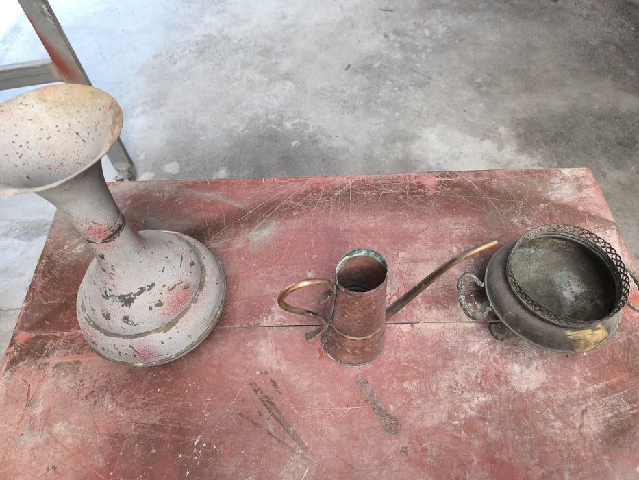 Conjunto de 3 peças vintage, 2 em cobre e 1 em latão.