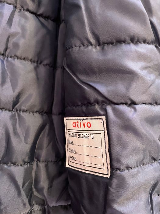 Casaco em excelente estado 16 anos marca Ativo.