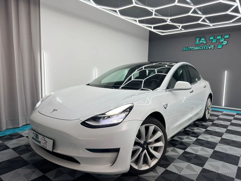 Tesla Model 3 Standard RWD Plus