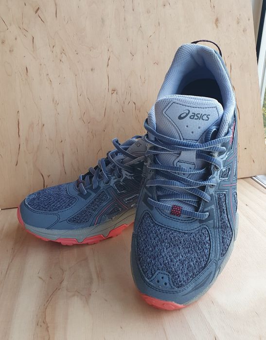 Жіночі бігові кросівки  Asics Womens Gel Venture 6 р.40,5