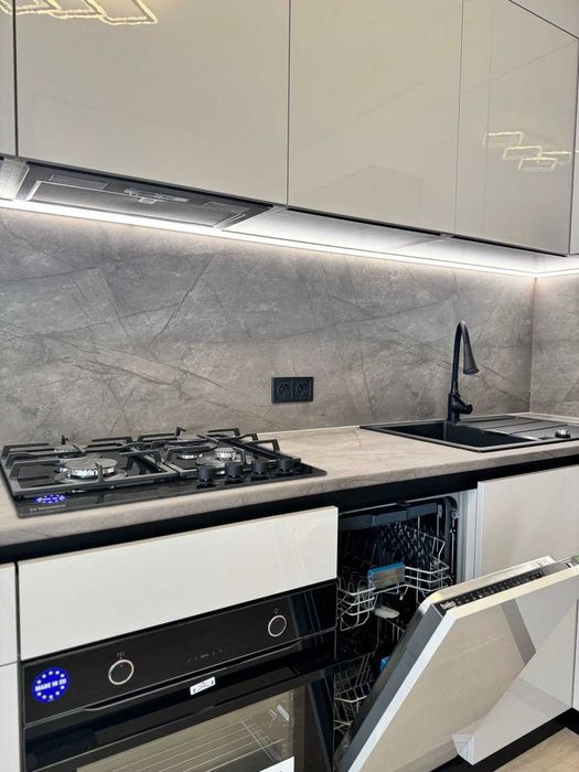 Продаж 2кім. квартири в ЖК Клубне Містечко 12