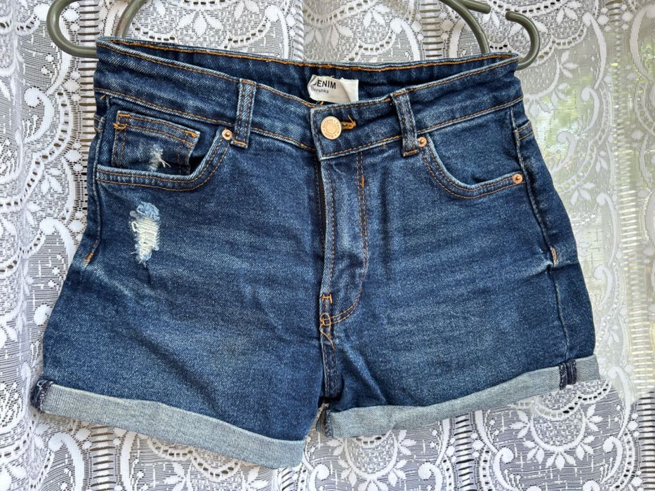Продам джинсові шорти