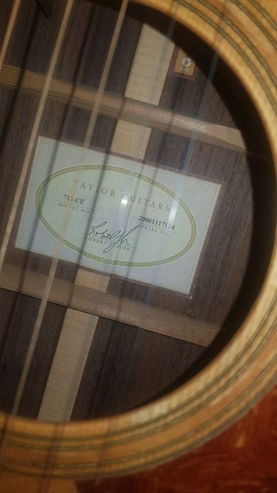 TAYLOR 712 ce guitarra