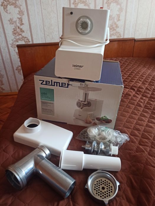 М'ясорубка Zelmer 585/686