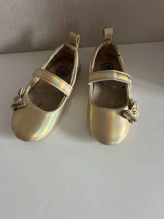 Туфлі на дівчинку  золоті  21 р.