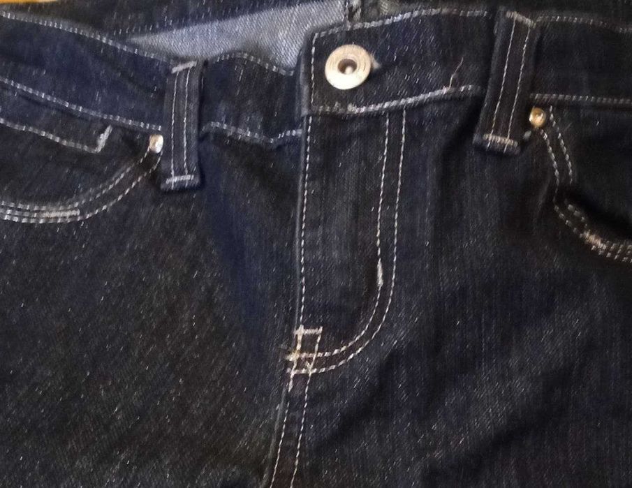 Новые стильные джинсы с люрексом. 40