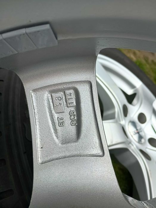Felgi/kola DEZENT 4szt 17"  5x114.3 opona 215/60R17 zima