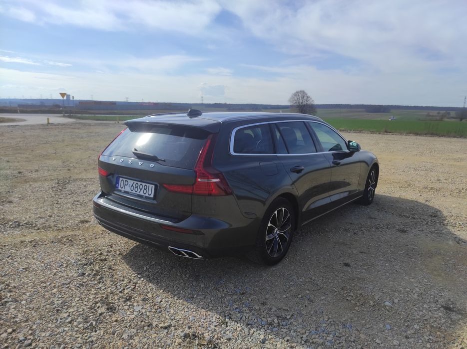 Volvo V60 Momentum Pro D4