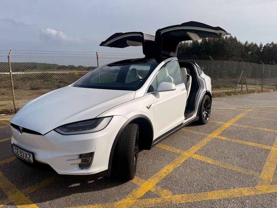 Tesla Model X Performance423497830782085123