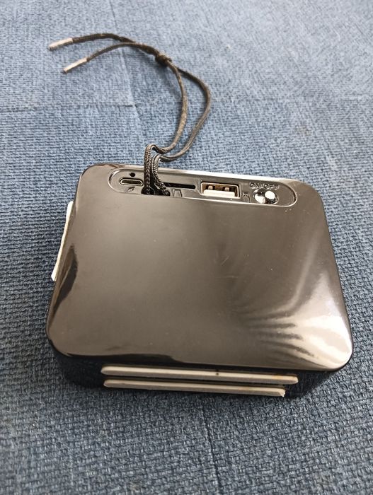 mini coluna portatil Bluetooth		A funcionar muito bem*