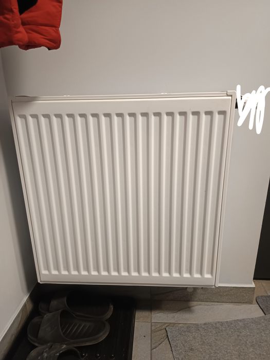 Grzejnik Diamond V22 60x60 z wieszakami