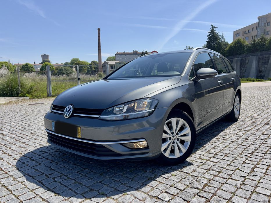 VW Golf 7.5 Variant 1.6TDi 115cv Comfortline Nacional