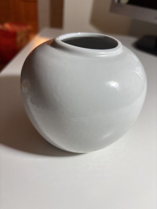 Jarra redonda pequena