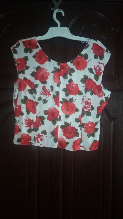 30. Bluzka damska rozmiar XL