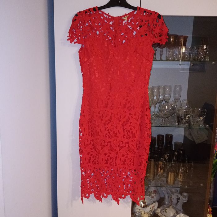 Czerwona sukienka rozm.36