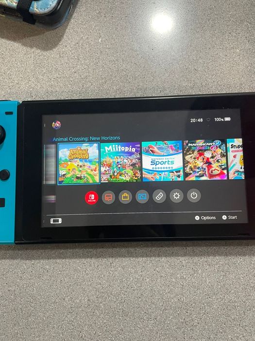 Nintendo Switch Desbloqueada + 4 Joy-Cons com dezenas de jogos incluidos