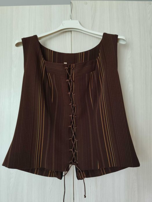 Garnitur damski 4 części marynarka spodnie spódnica kamizelka