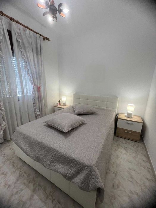 Mobiliário quarto (Cama e/ou Roupeiro)