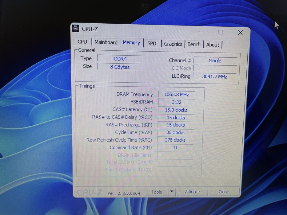 Portatil HP Pavilion 15 ** i7/8GB DDR4/SSD 240GB/Grafica 2GB **