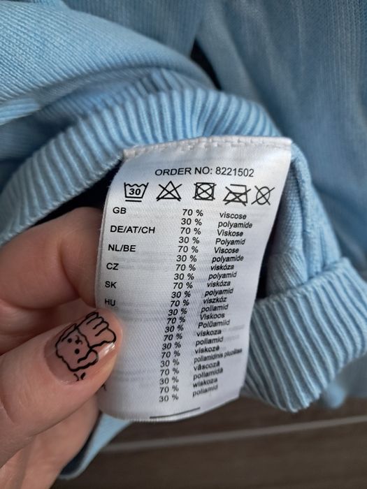 Błękitny sweterek damski Everme M