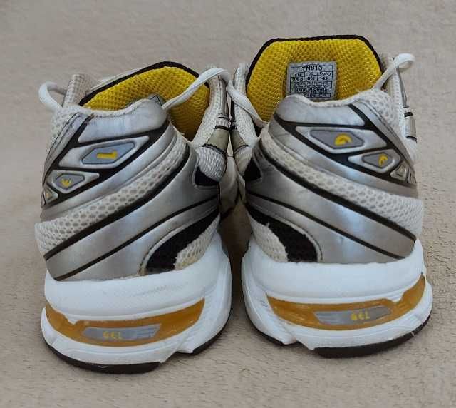Кросівки     ASICS