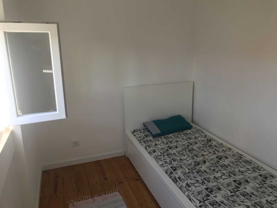 Aluga-se quarto solteiro pontinha Fevereiro