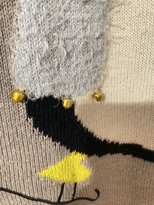 Świąteczny sweter z pingwinem