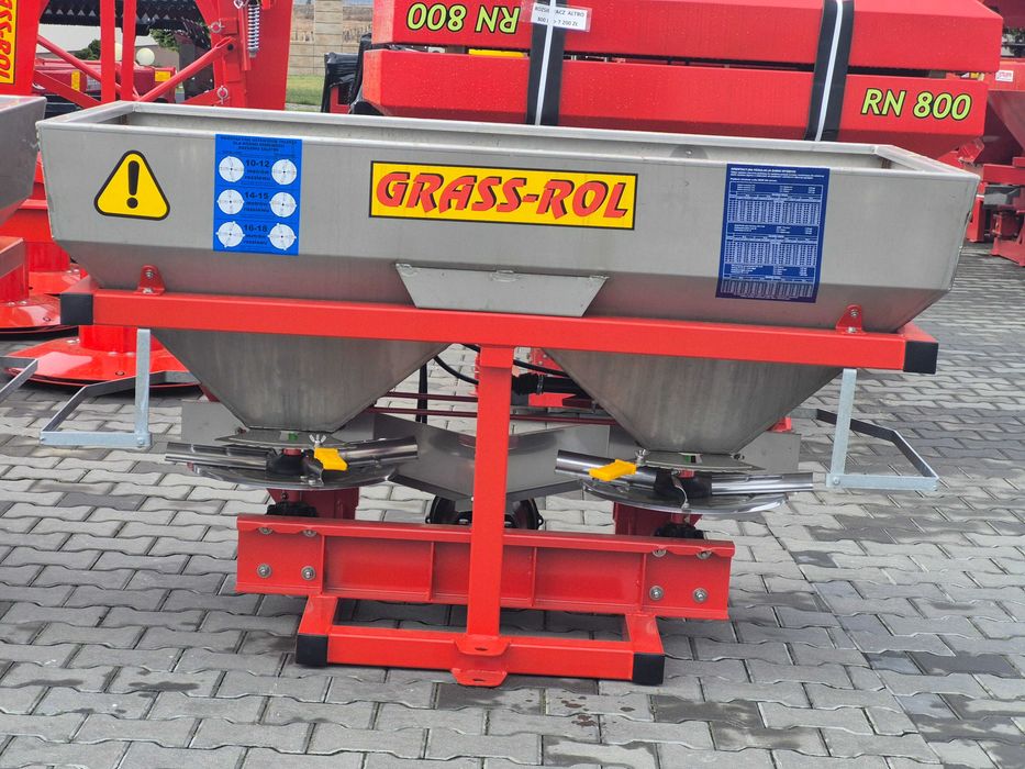 Rozsiewacz Nawozów Polowy Dwutarczowy Grass-Rol