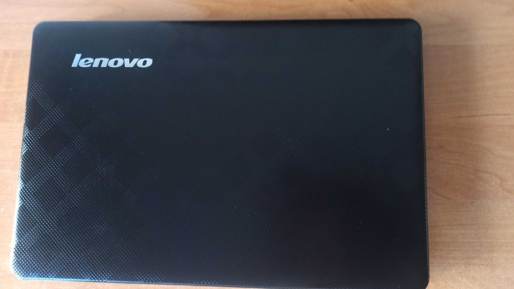 Laptop LENOVO do pracy,nauki i zabawy.