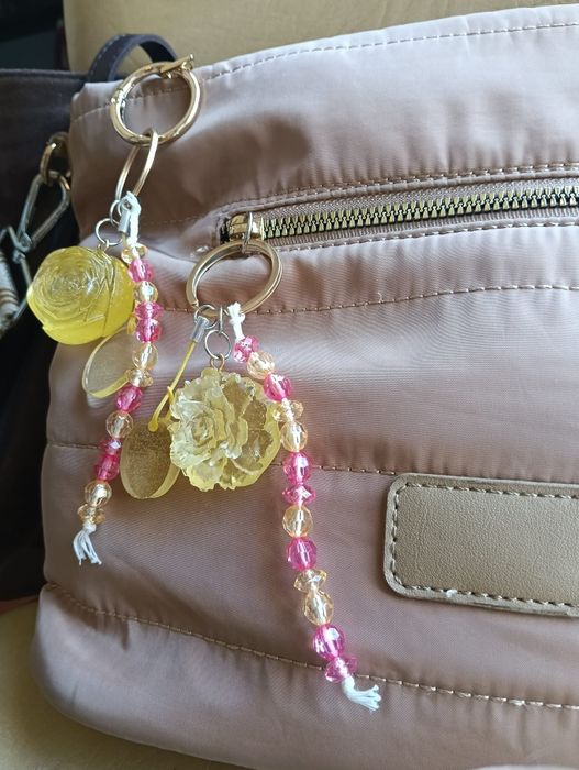 Bag charm artesanal FLOR duplo