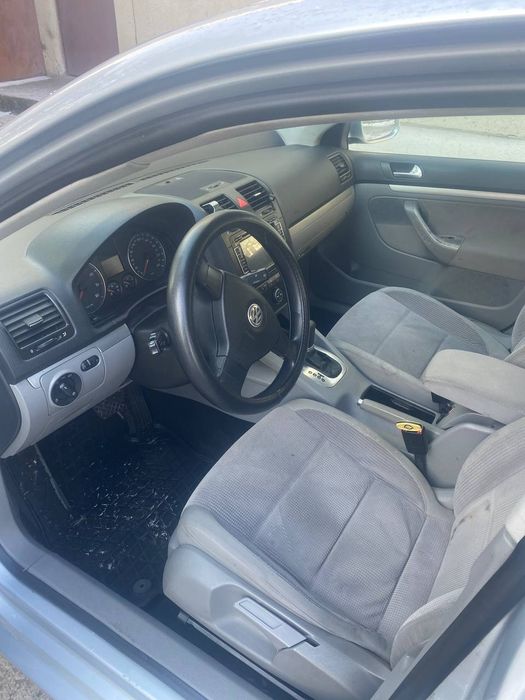 Volkswagen Jetta 2.0FSI