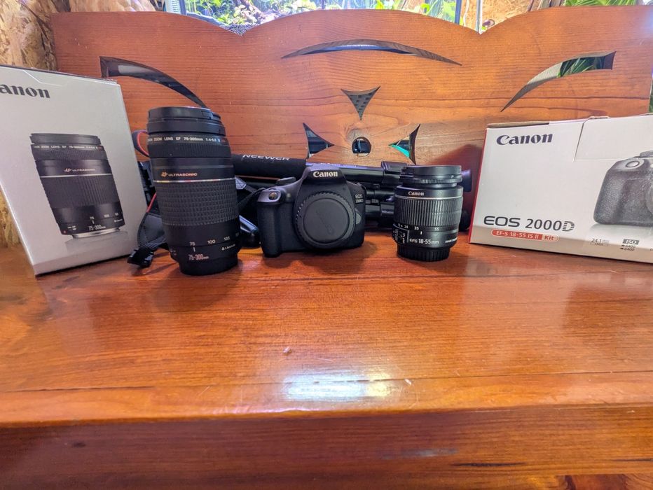 Kit Canon 2000d + tripé