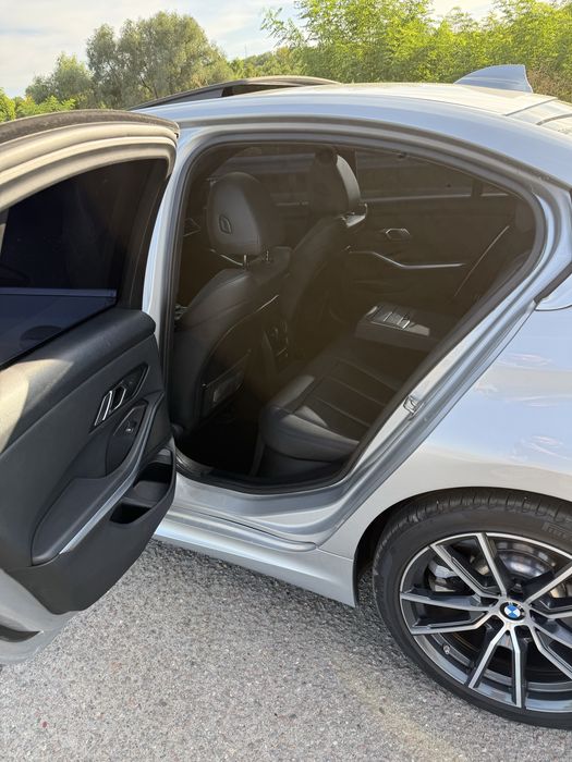BMW 330i G20 2020 • 2.0 бензин • 204 000 км
