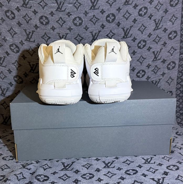 Jordan One Take 5 в білому кольорі розмір 36.5) 23.5 см