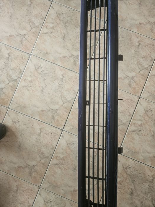Vw t4 grill pas dolny pod spryskiwacze