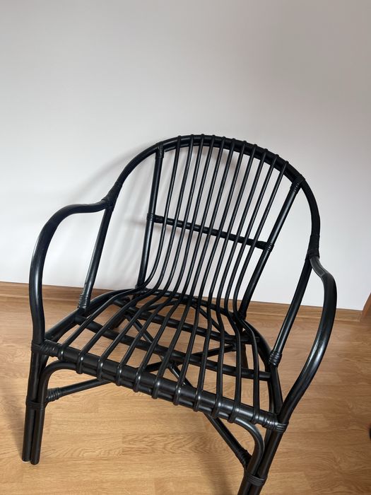 Fotel Ikea czarny ratanowy fotel boho