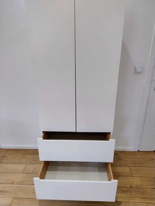 Biała szafa IKEA NORDLI – solidna i funkcjonalna