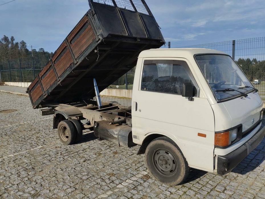 Carrinha mazda e2200