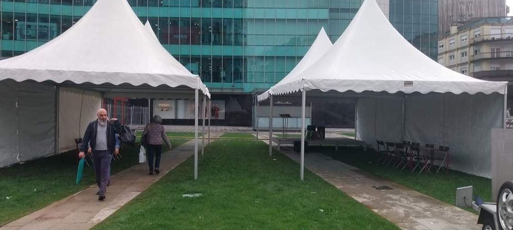 Tendas 2 Águas -Tendas Cónicas -Estrados.