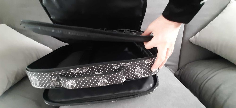 Tutystyczna torba na laptopa