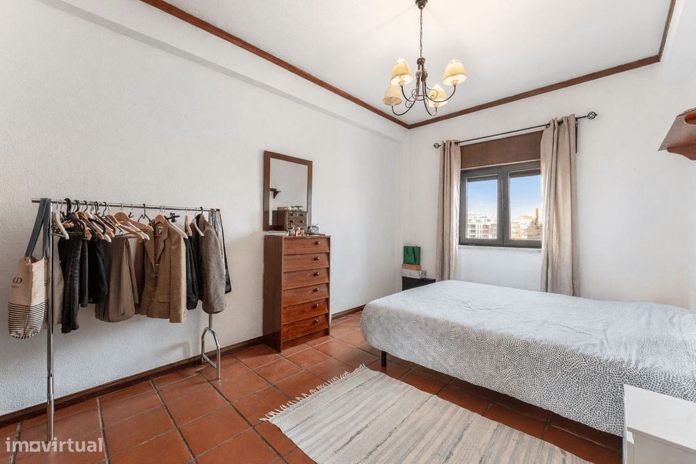 Penthouse T4 com piscina, Junqueiro Carcavelos, Cascais