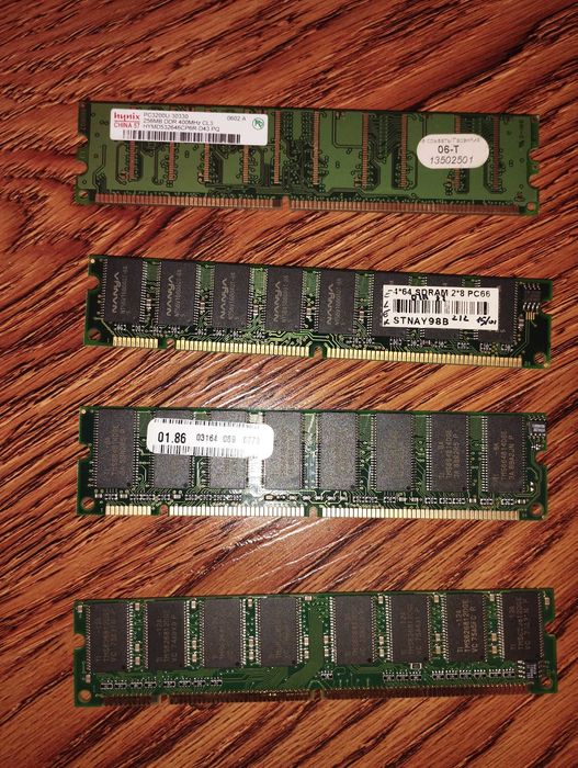 Оперативні пам'яті різні