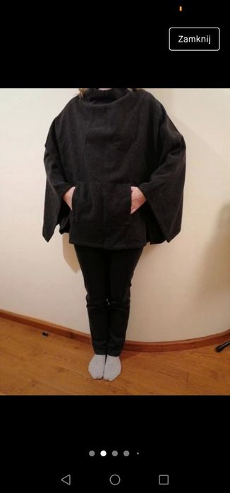 Wełniane czarne poncho