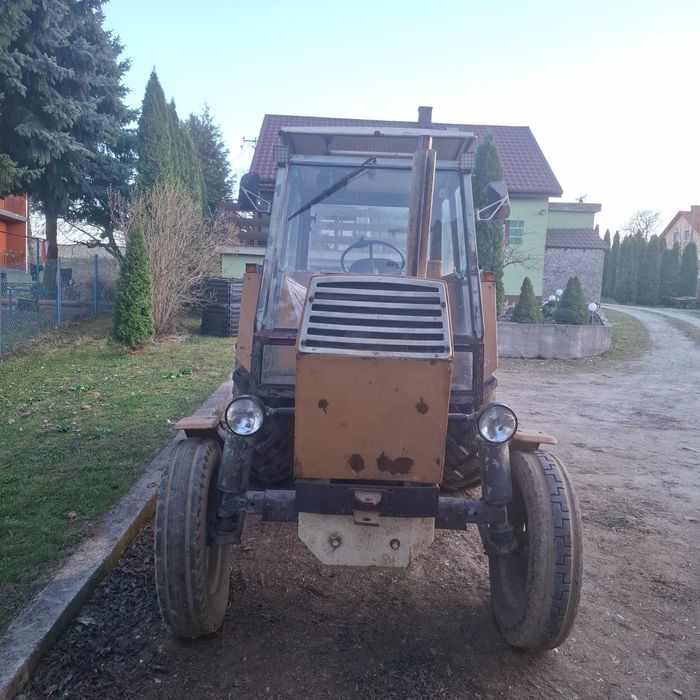 Sprzedam URSUS  C385 i pług