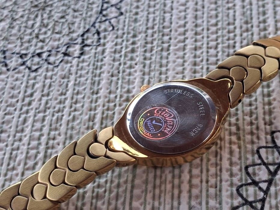 Часи жіночі tissot